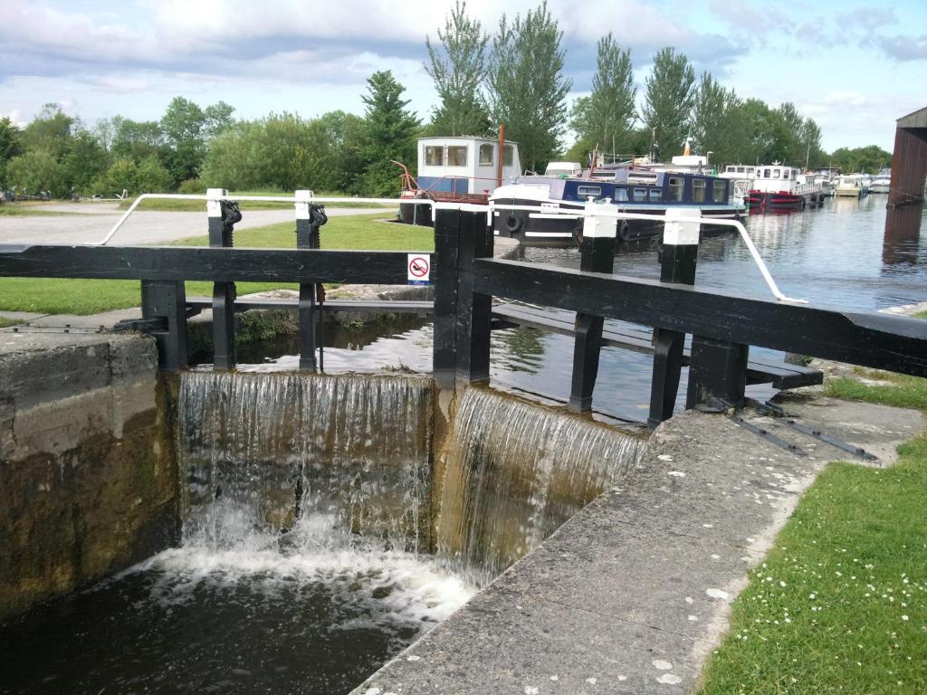 Bed and Breakfast The Harbour Masters House Banagher Exterior foto